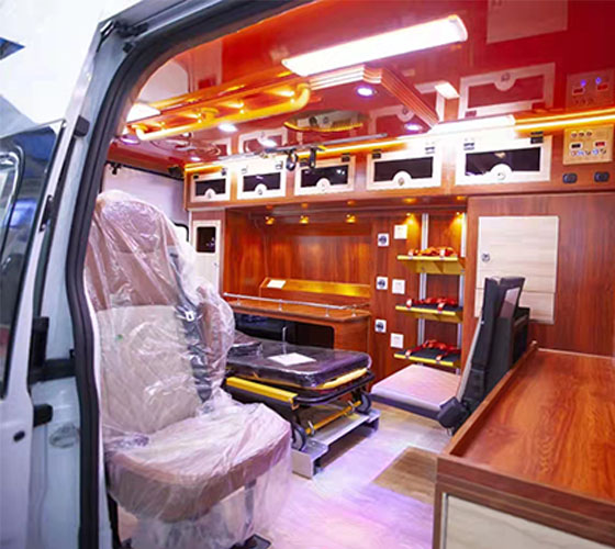 兰西县车辆内部展示